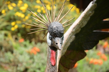 Dance - Crowned crane pair - life-sized