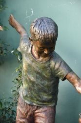 Helping hands - Boys climbing