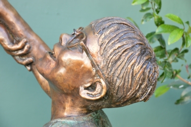 Helping hands - Boys climbing 