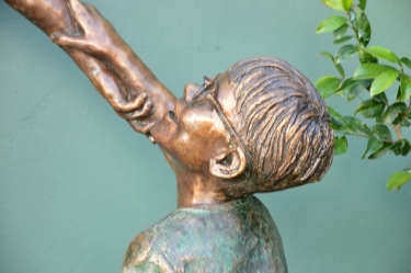 Helping hands - Boys climbing 