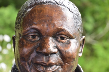 Portrait bust of the late Vusimuzi Theophilus Dube