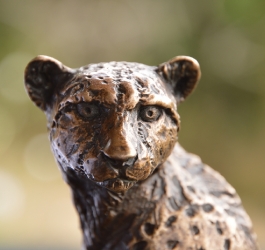 Cheetah Sitting  - Maquette