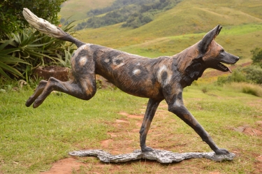 Frith - Wild dog life-sized