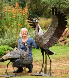 Dance - Crowned crane pair - life-sized